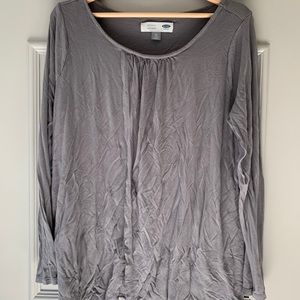 Old Navy maternity/nursing top bundle